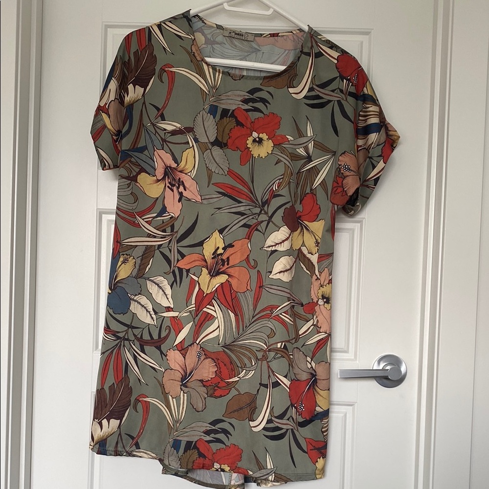 Green Floral Short Sleeve Tunic dress from Italy a line